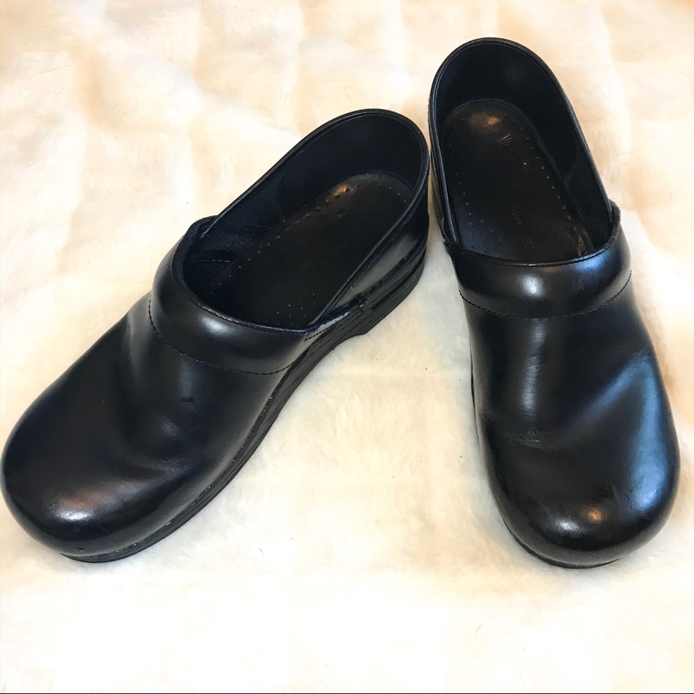 Dansko Black Leather Clog 45 Wide 11.5/12